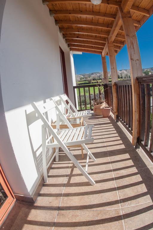 Lania Royal Oak House By Trulycyprus Vila Exterior foto