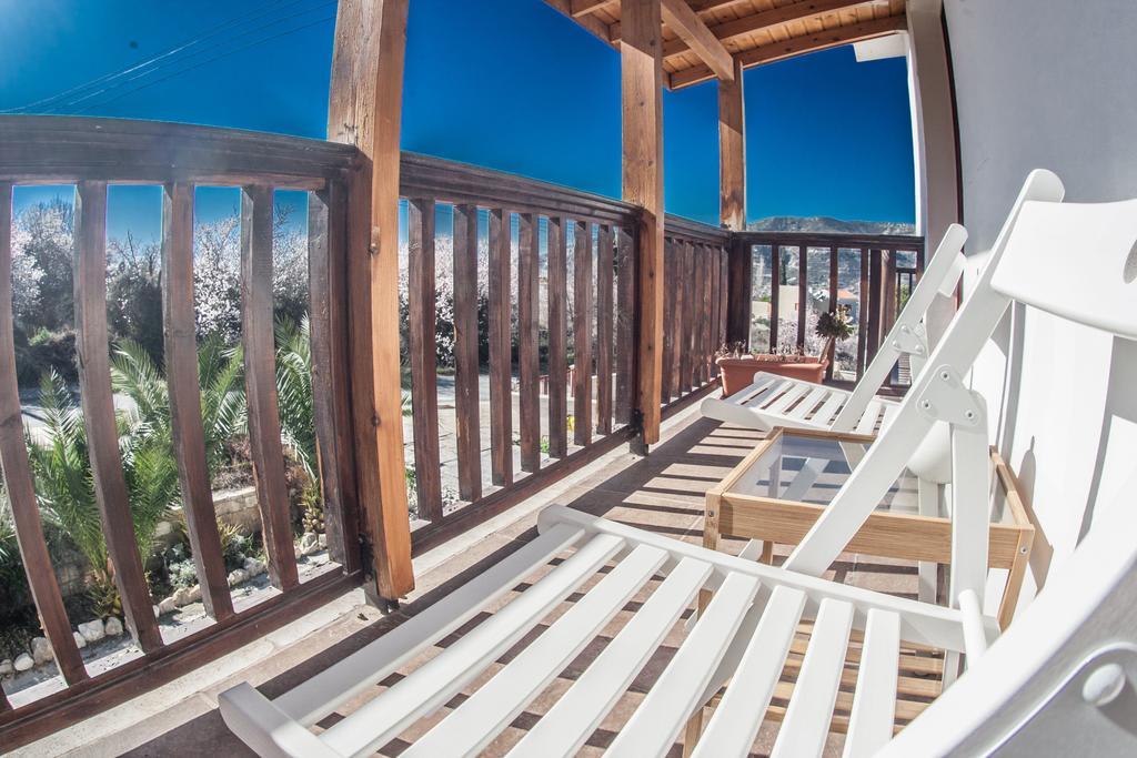 Lania Royal Oak House By Trulycyprus Vila Exterior foto